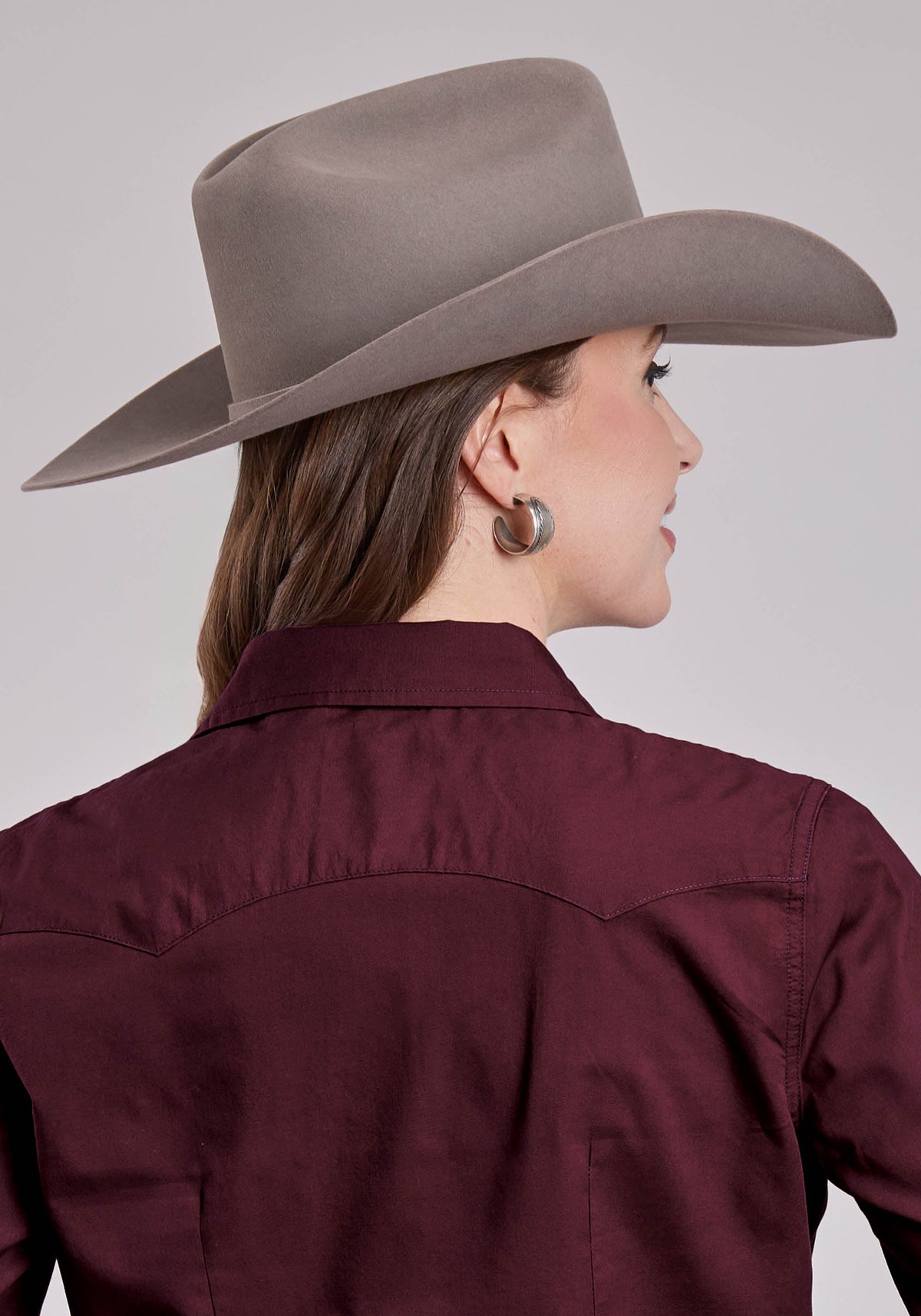 Roper Womens Roper Solid Poplin Wine Long Sleeve Snap Shirt