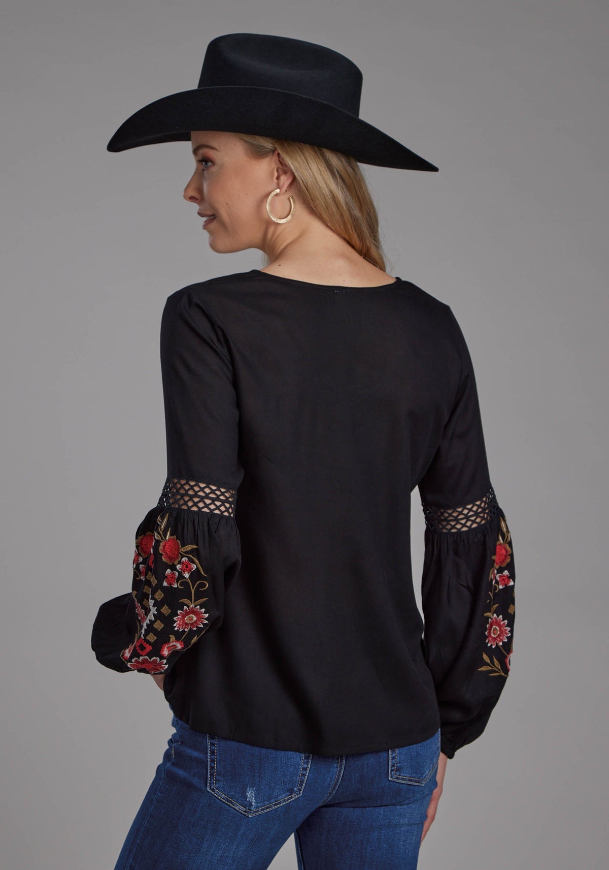 Roper Womens Solid Rayon Challis Blouse Long Sleeve Pullover Western Shirt