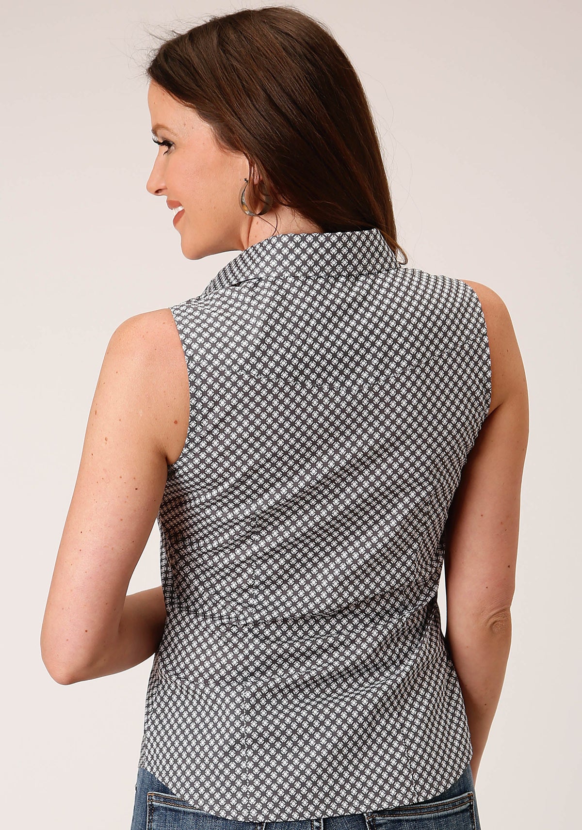Roper Womens Sleeveless Snap Diamond Star Geo Grey Western Shirt