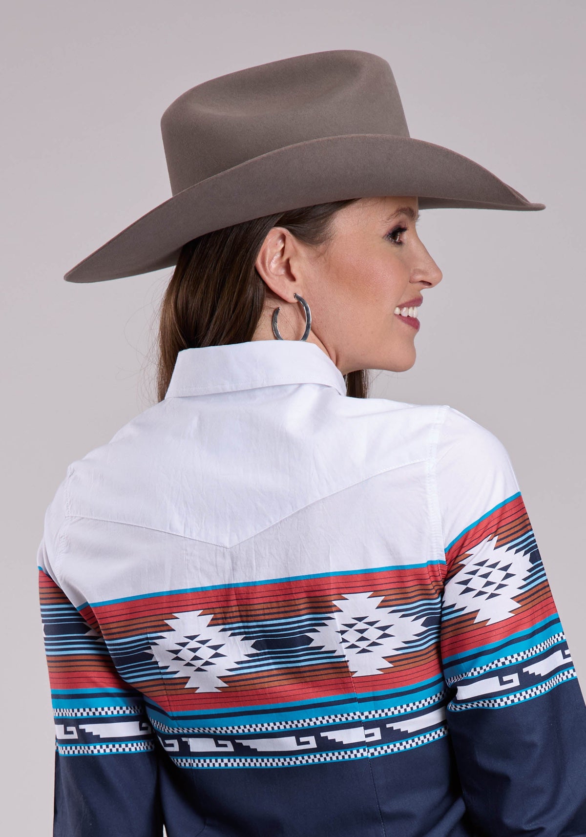 Roper Womens Long Sleeve Snap Horizontal Aztec Ombre Border Print Western Shirt