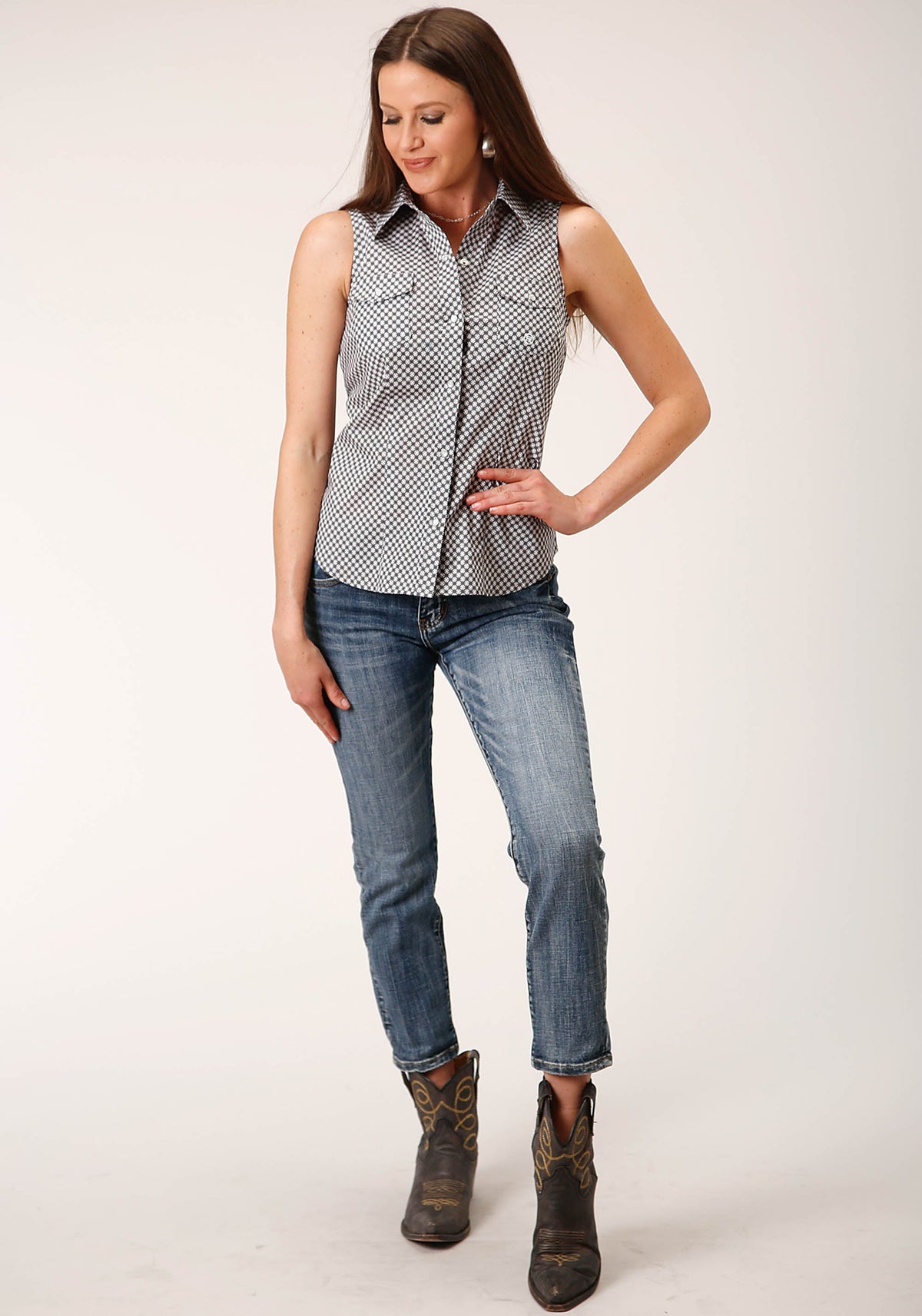 Roper Womens Sleeveless Snap Diamond Star Geo  Grey Western Shirt