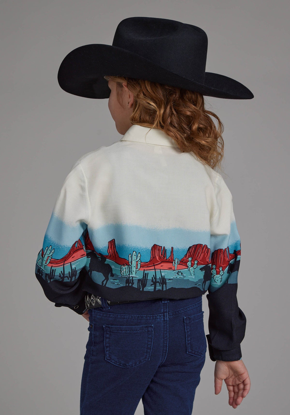 Roper Girls Western Border Printed Rayon Long Sleeve Snap Western Shirt